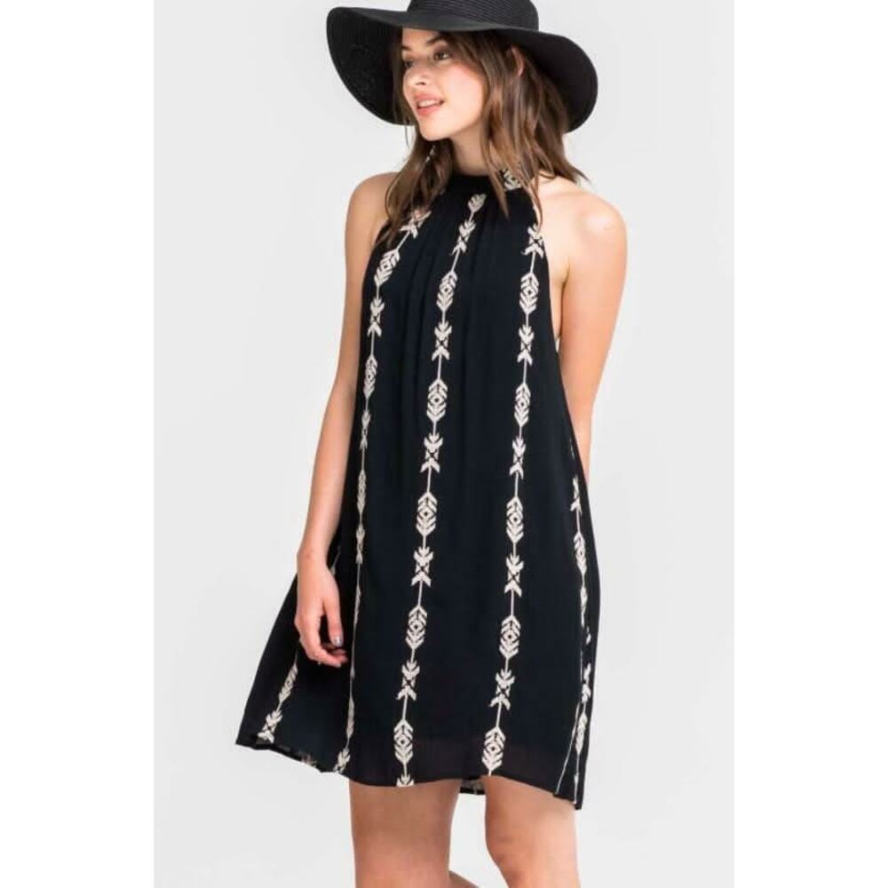 Lush Boho Halter Dress Sz Med Black Embroidered Shift Festival Cowgirl Flowy LBD